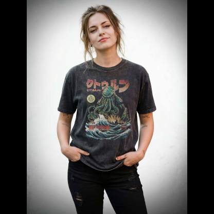 Cthulhu Tokyo Invasion Washed T-shirt