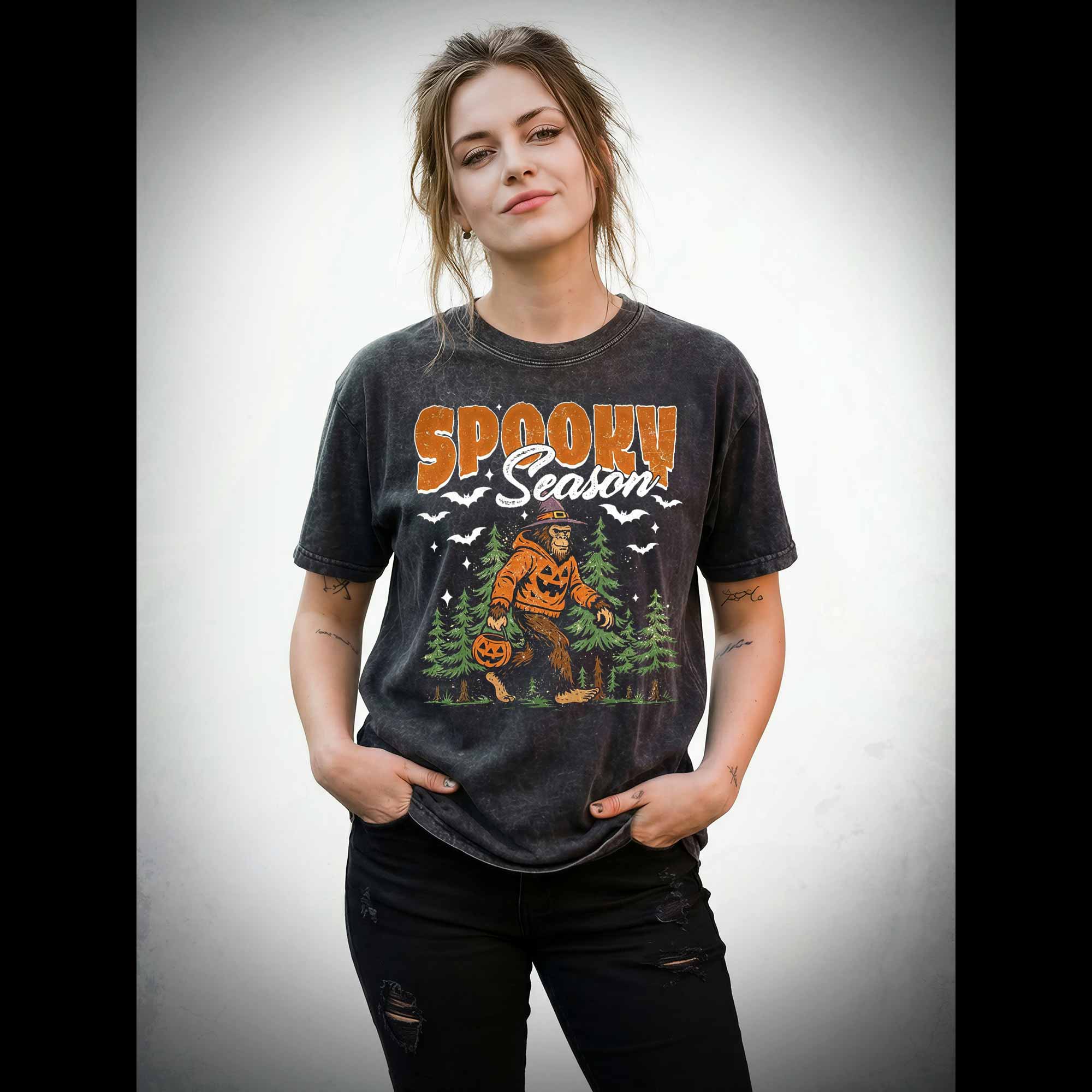 Halloween Retro Spooky Season Washed T-shirt