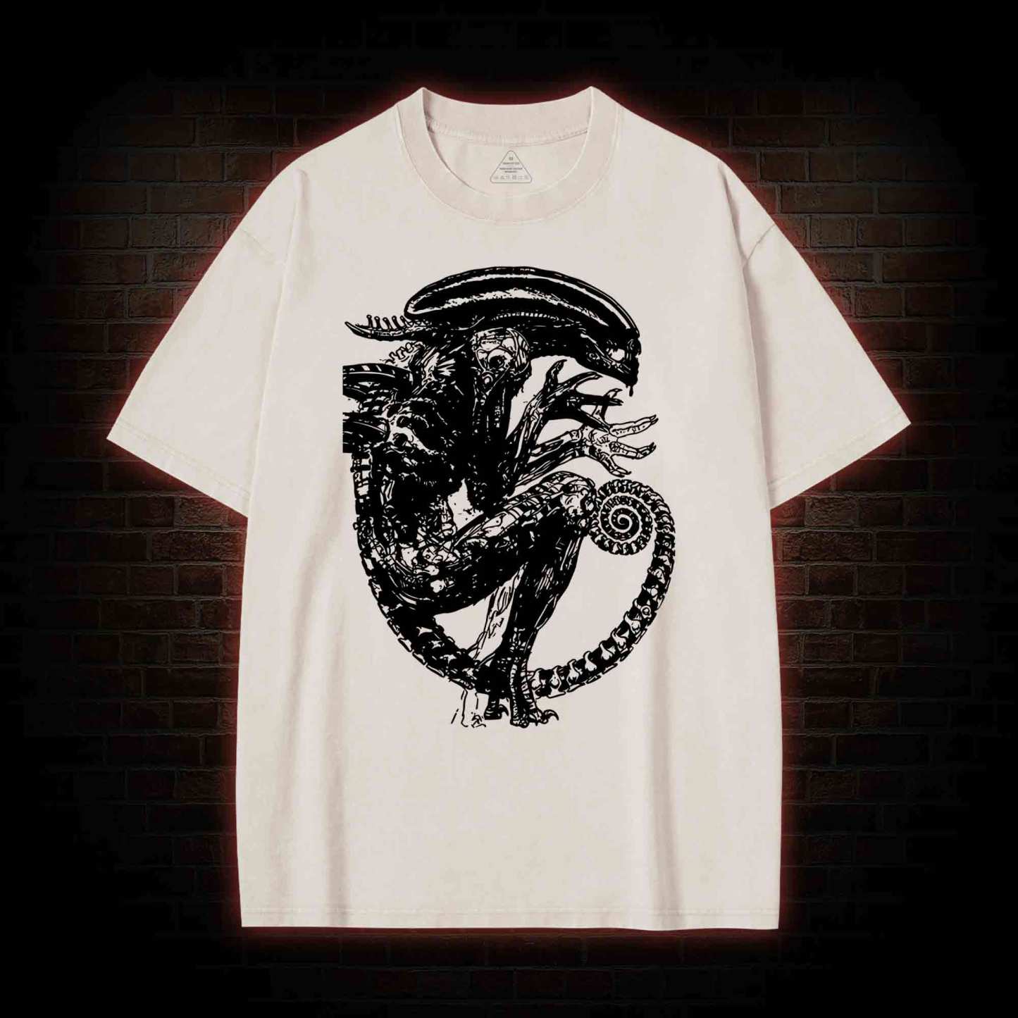 Alien Horror Washed T-shirt with Dark Style