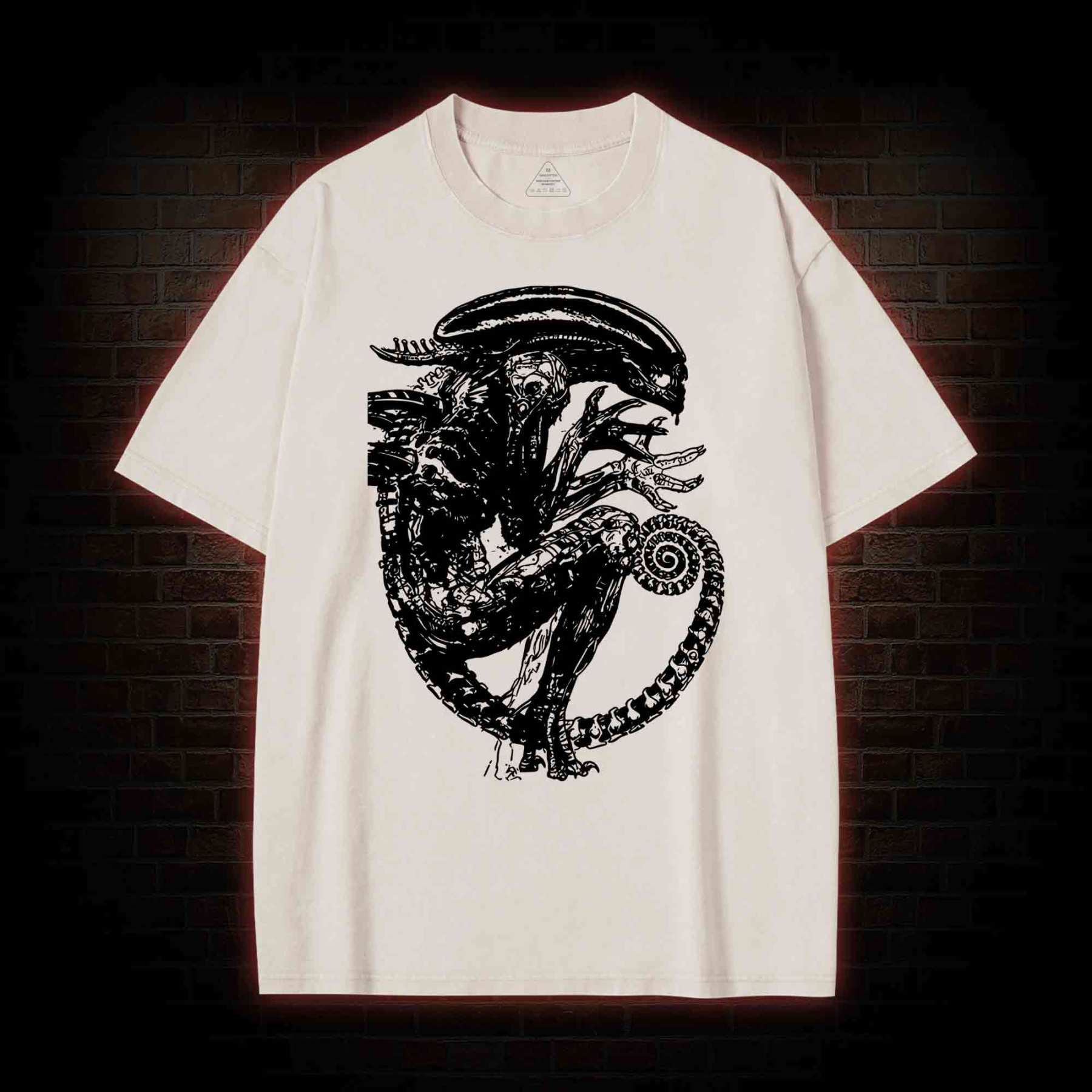 Alien Horror Washed T-shirt with Dark Style