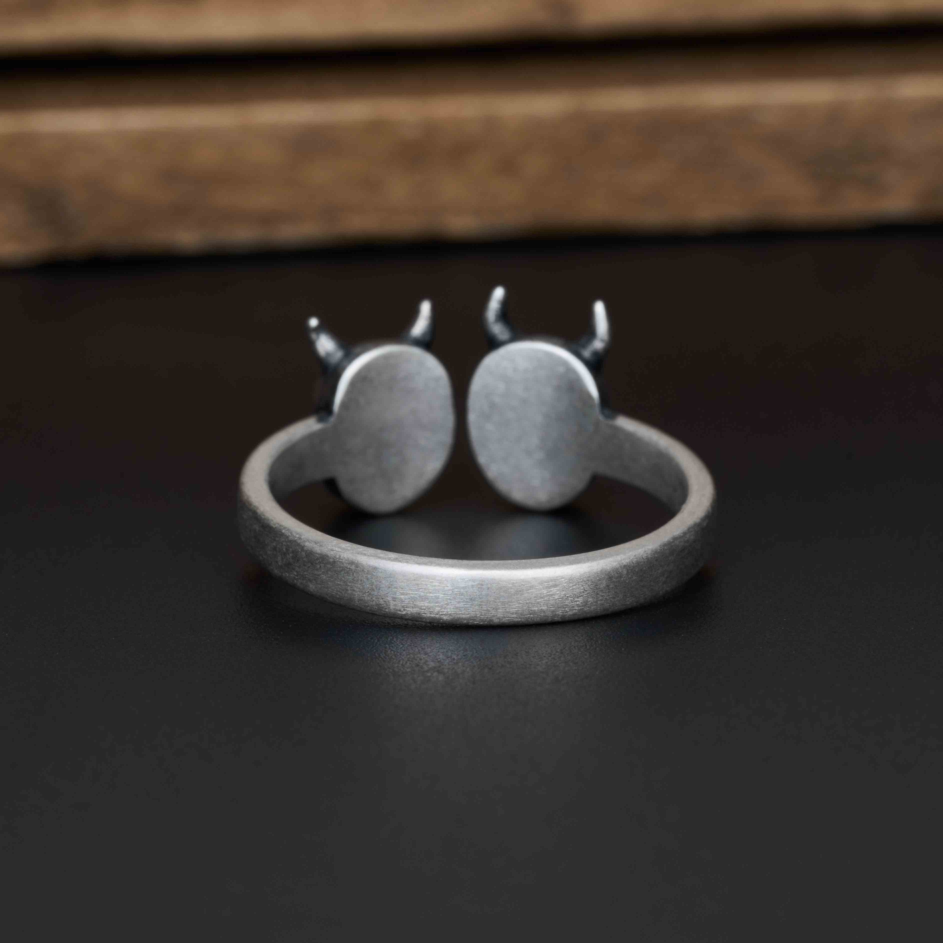 26 Sterling Silver Band Ring