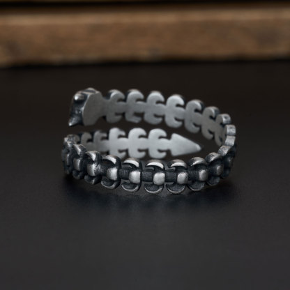 32 Sterling Silver Band Ring