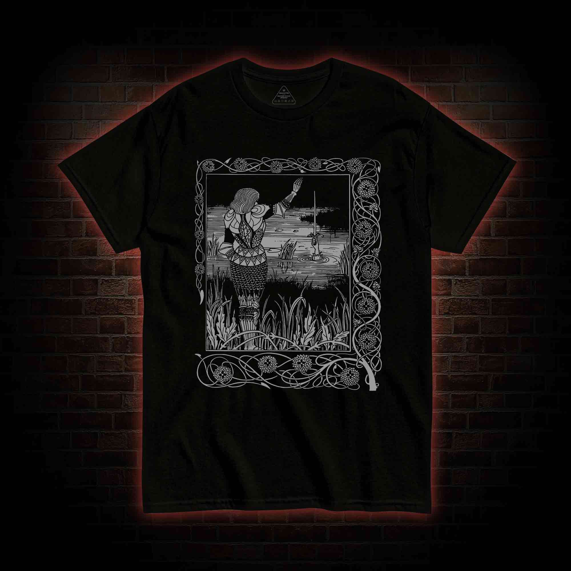 La Mort D'Arthur T-shirt