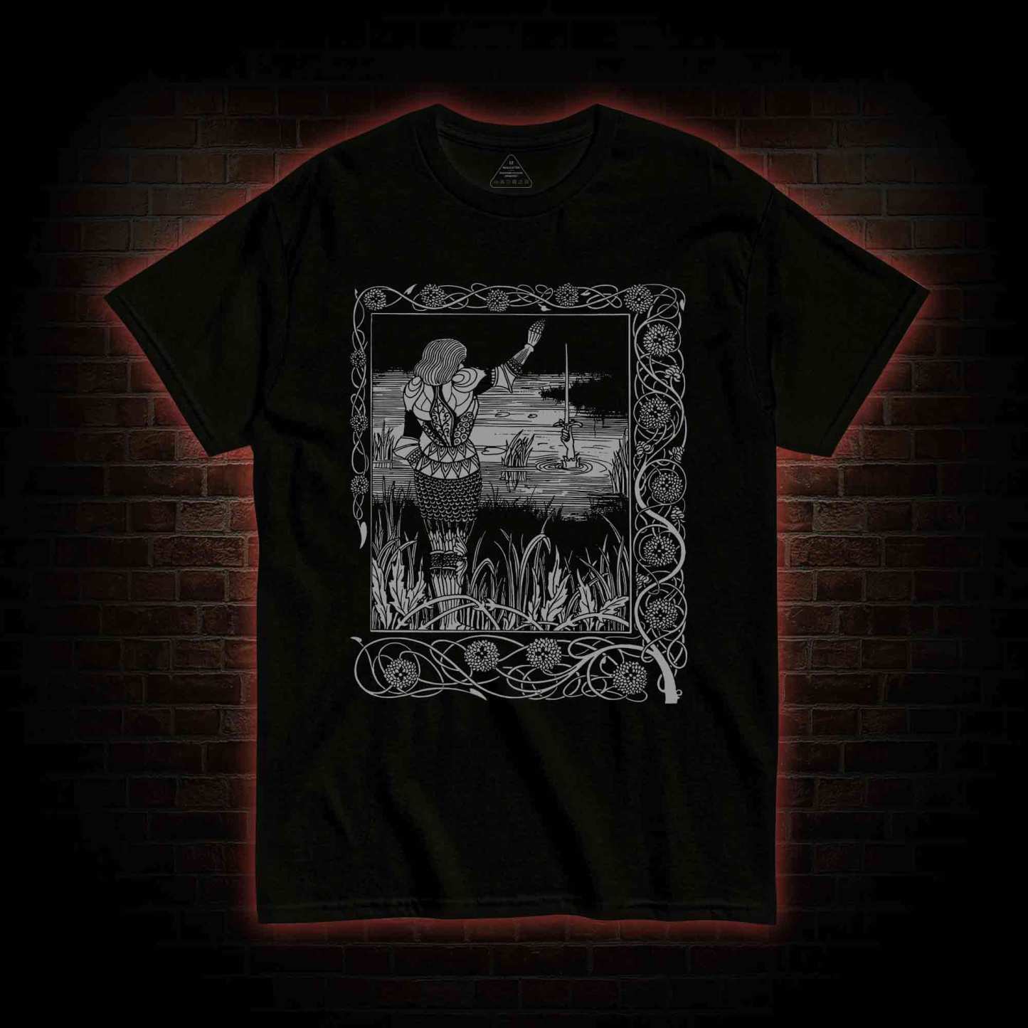 La Mort D'Arthur T-shirt