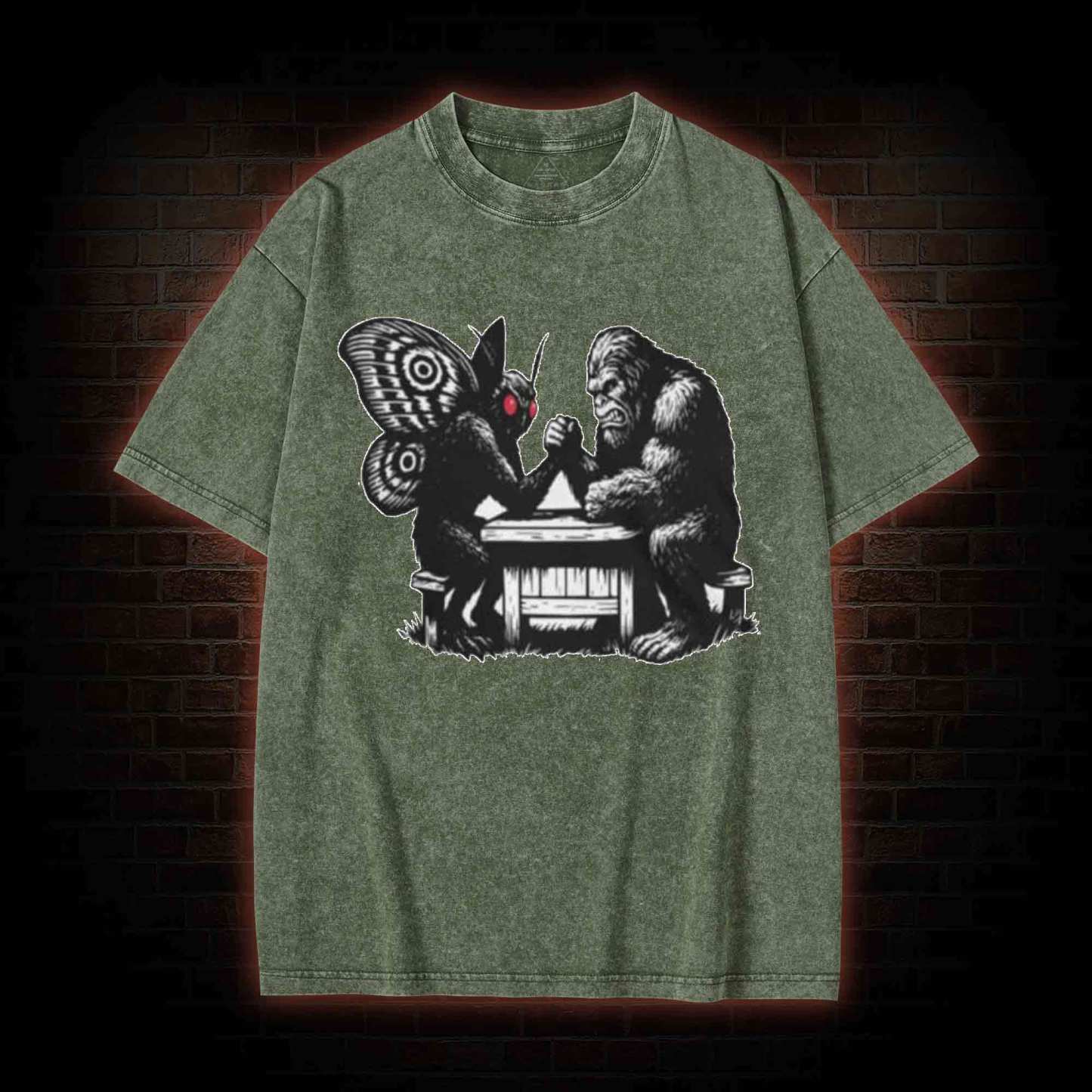 Bigfoot V Mothman Washed T-shirt