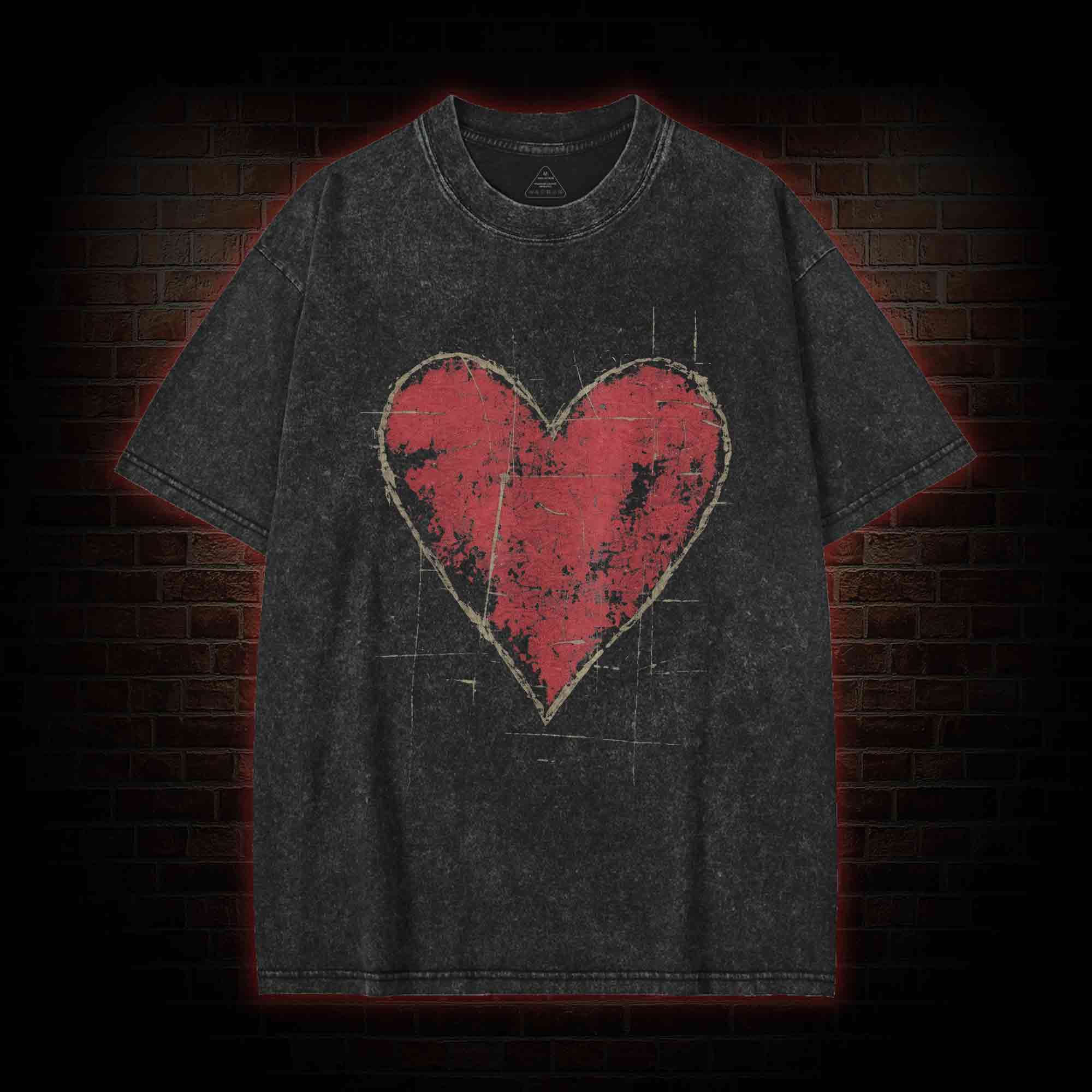 Distressed Heart Washed T-shirt