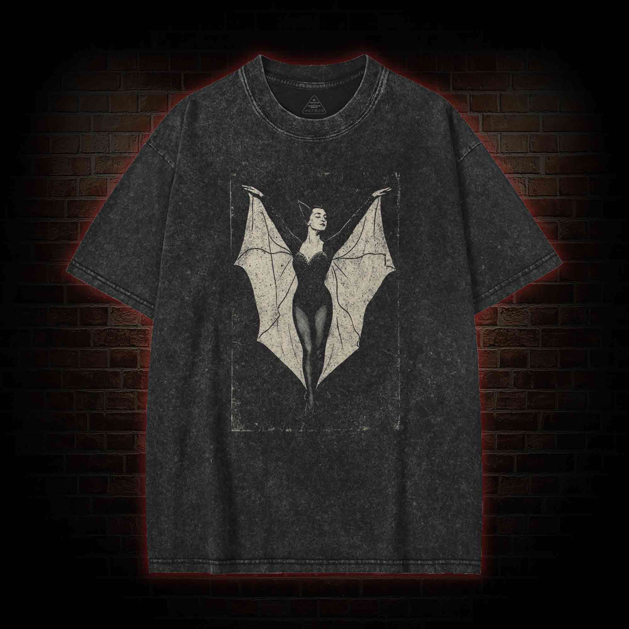 Femme Fatale Washed T-shirt