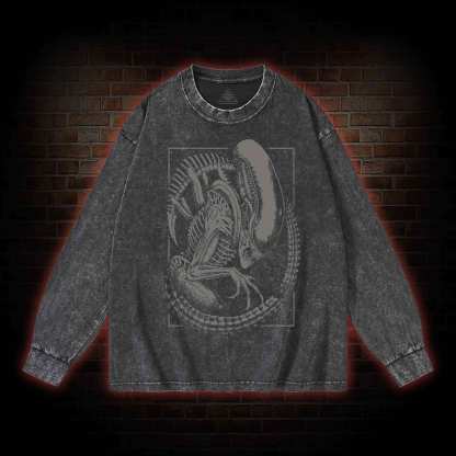 Alien Vs Predator Vintage Washed Long-Sleeve T-shirt