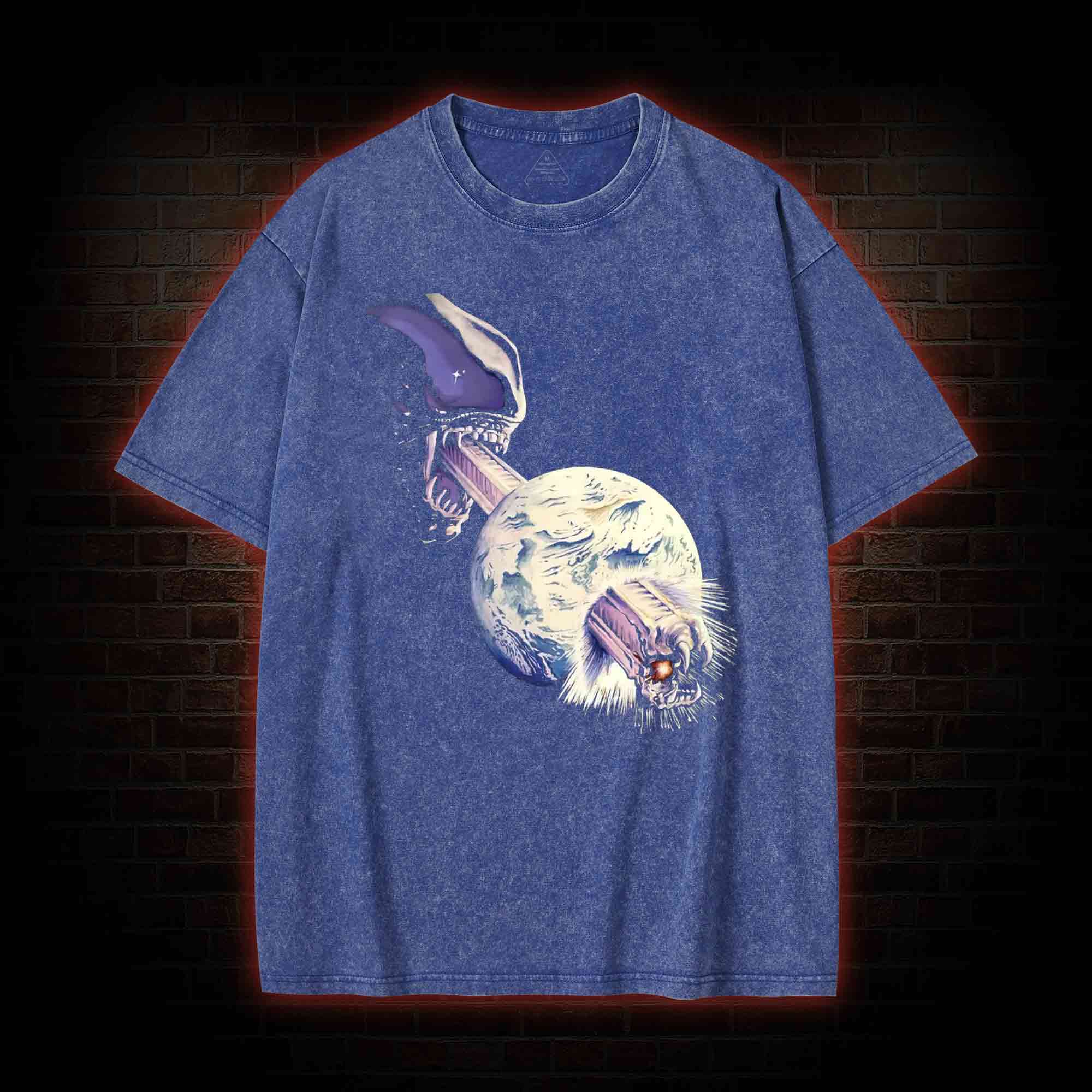 Alien Invasion Washed T-shirt