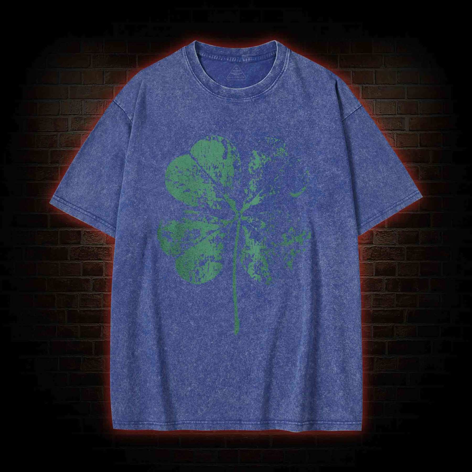 Large 4 Leaf Clover Washed T-shirt