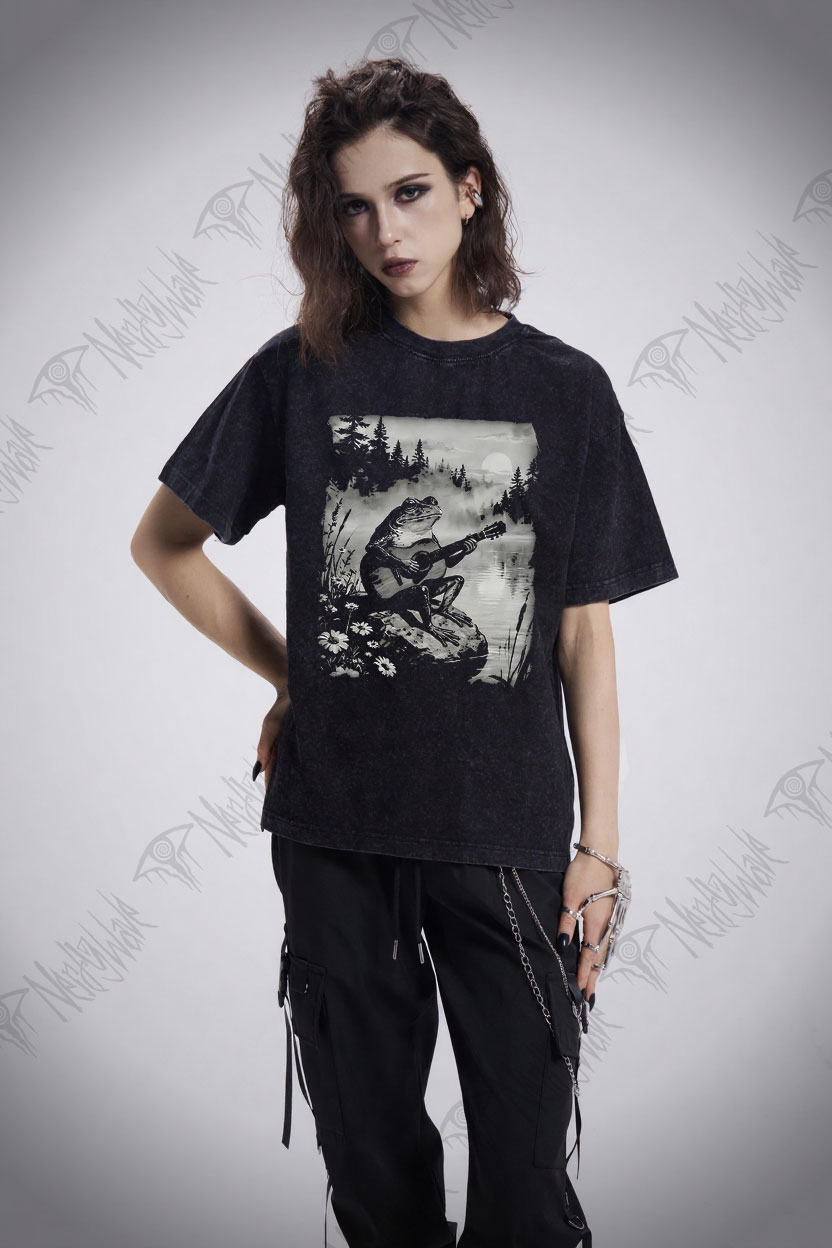 Vintage Cottagecore Frog Washed T-shirt