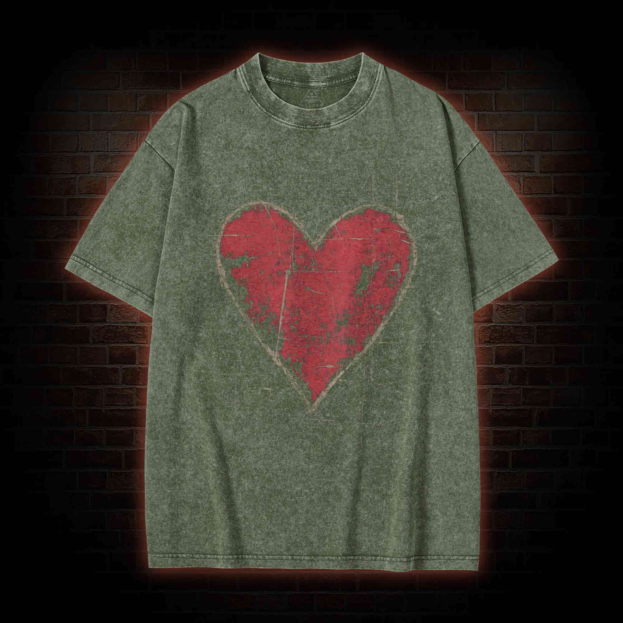 Distressed Heart Washed T-shirt