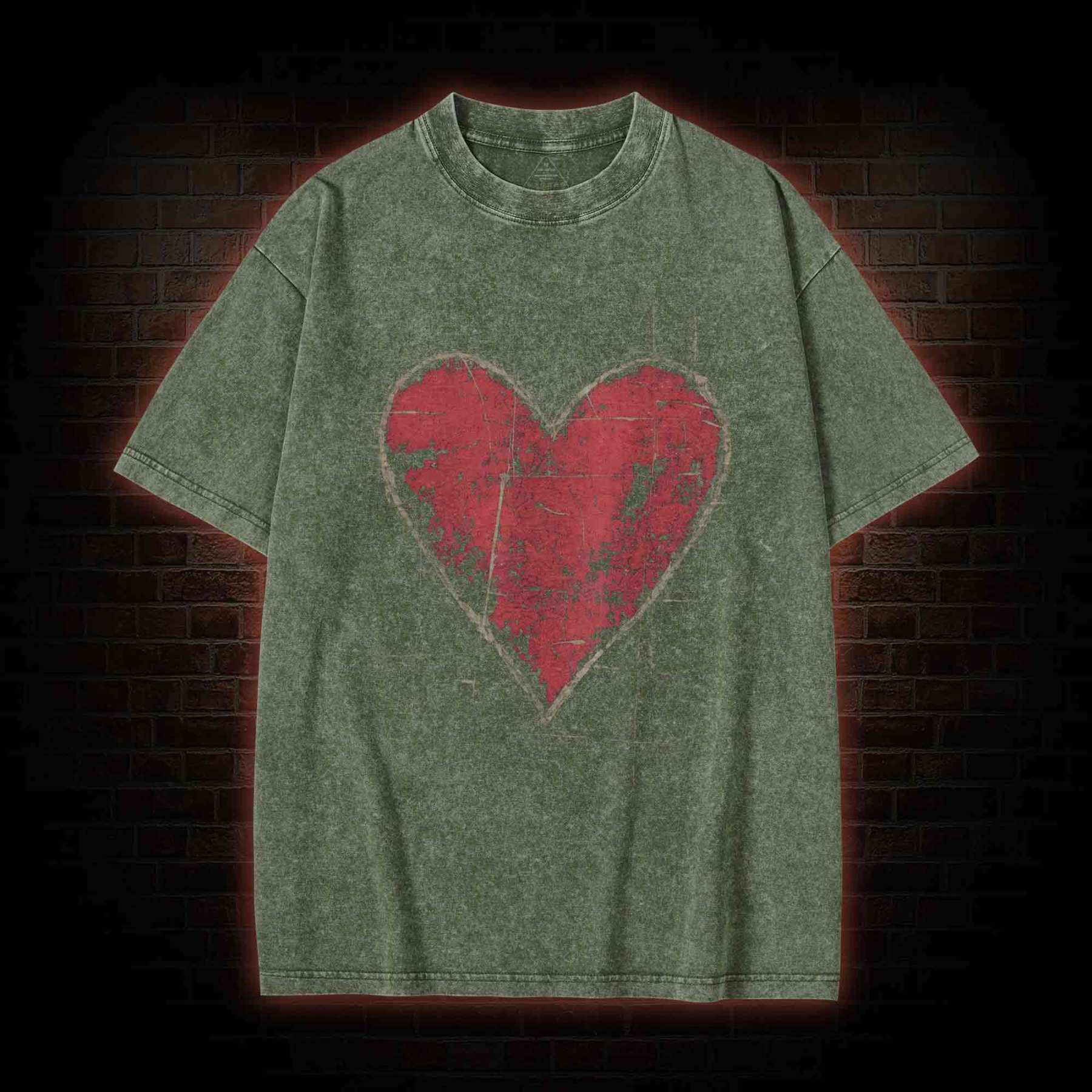 Distressed Heart Washed T-shirt