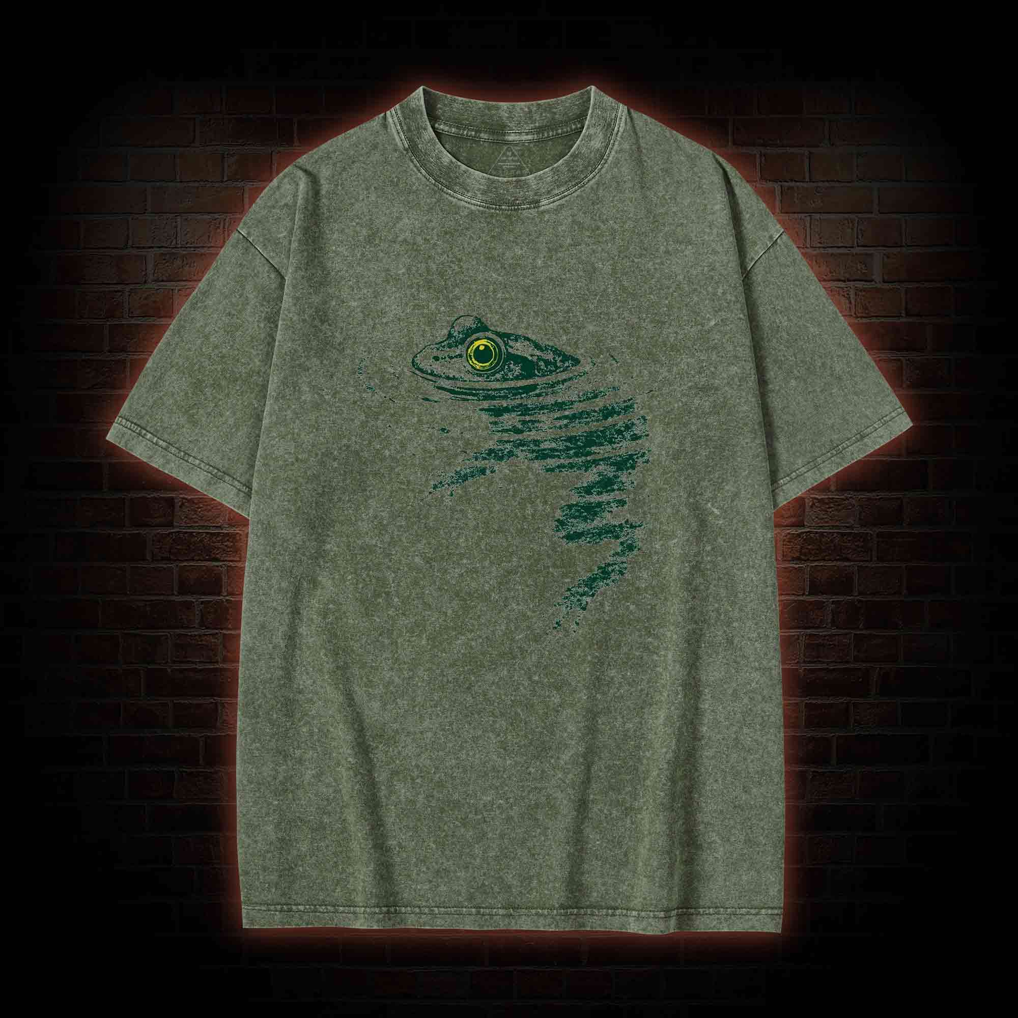 Frog Swimming Washed T-shirt
