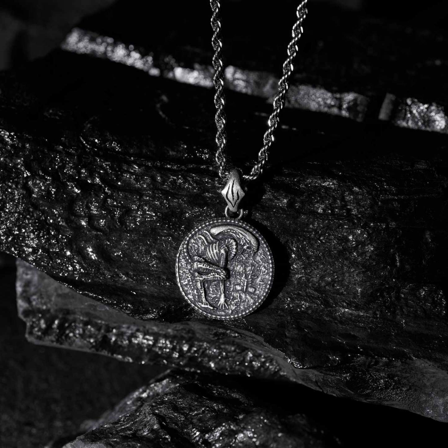 Ailen Sculptural Necklace