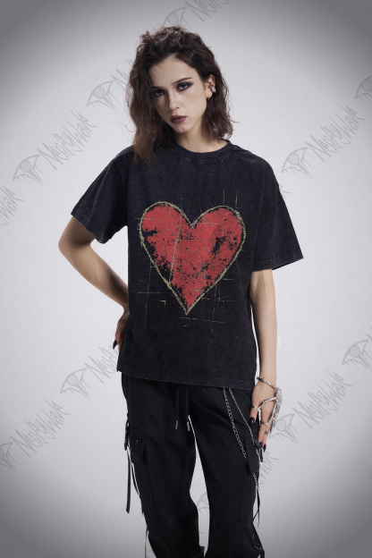 Distressed Heart Washed T-shirt