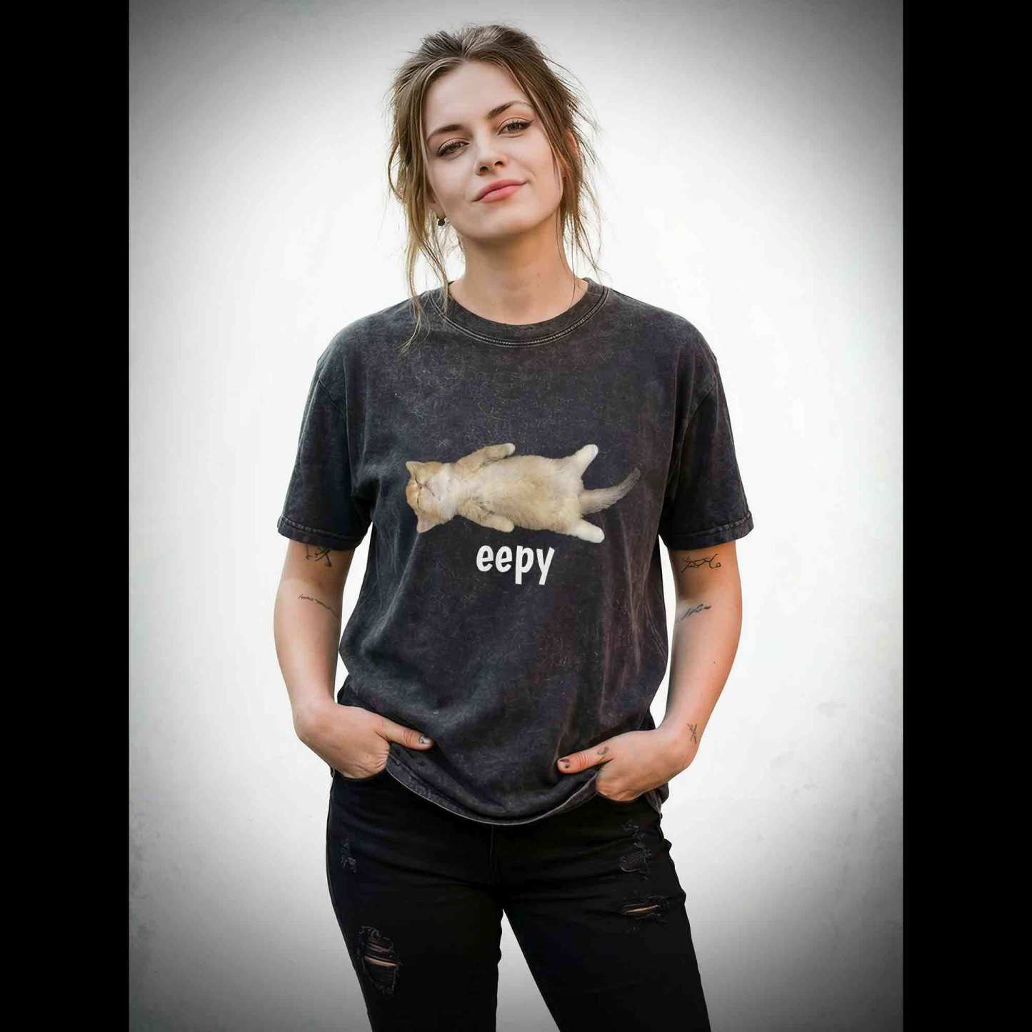 Silly Sleepy Cat Washed T-shirt