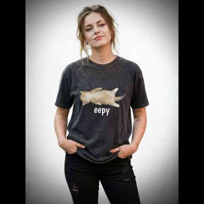 Silly Sleepy Cat Washed T-shirt