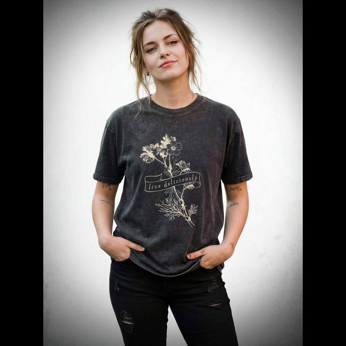Live Deliciously Washed T-shirt