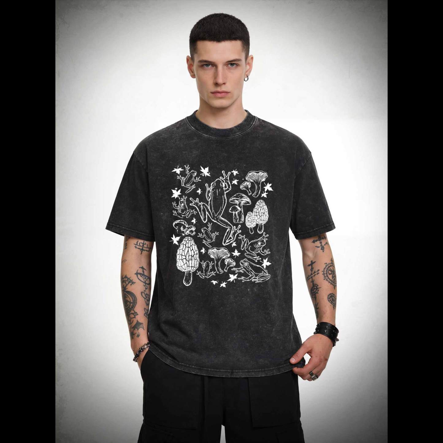 Frogs and Mushrooms Washed T-shirt