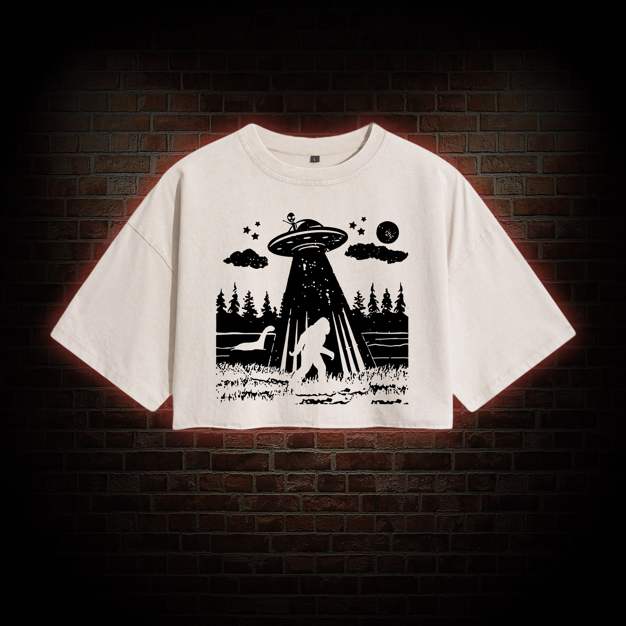 Bigfoot Sasquatch Alien UFO Loch Ness Monster Washed Cropped T-shirts