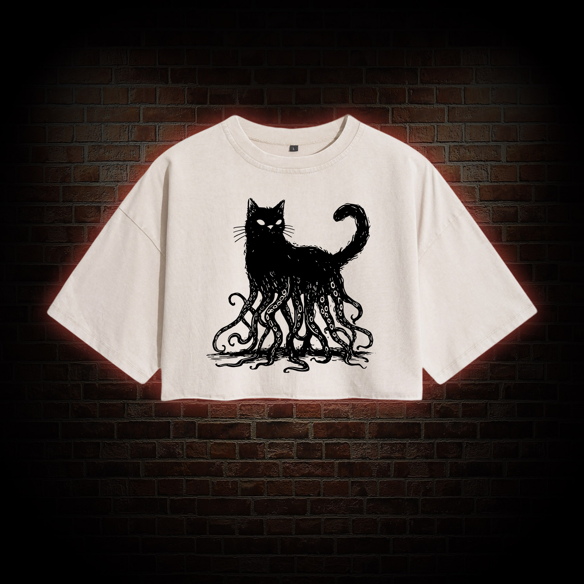 Octopus and Black Cat Washed Cropped T-shirts