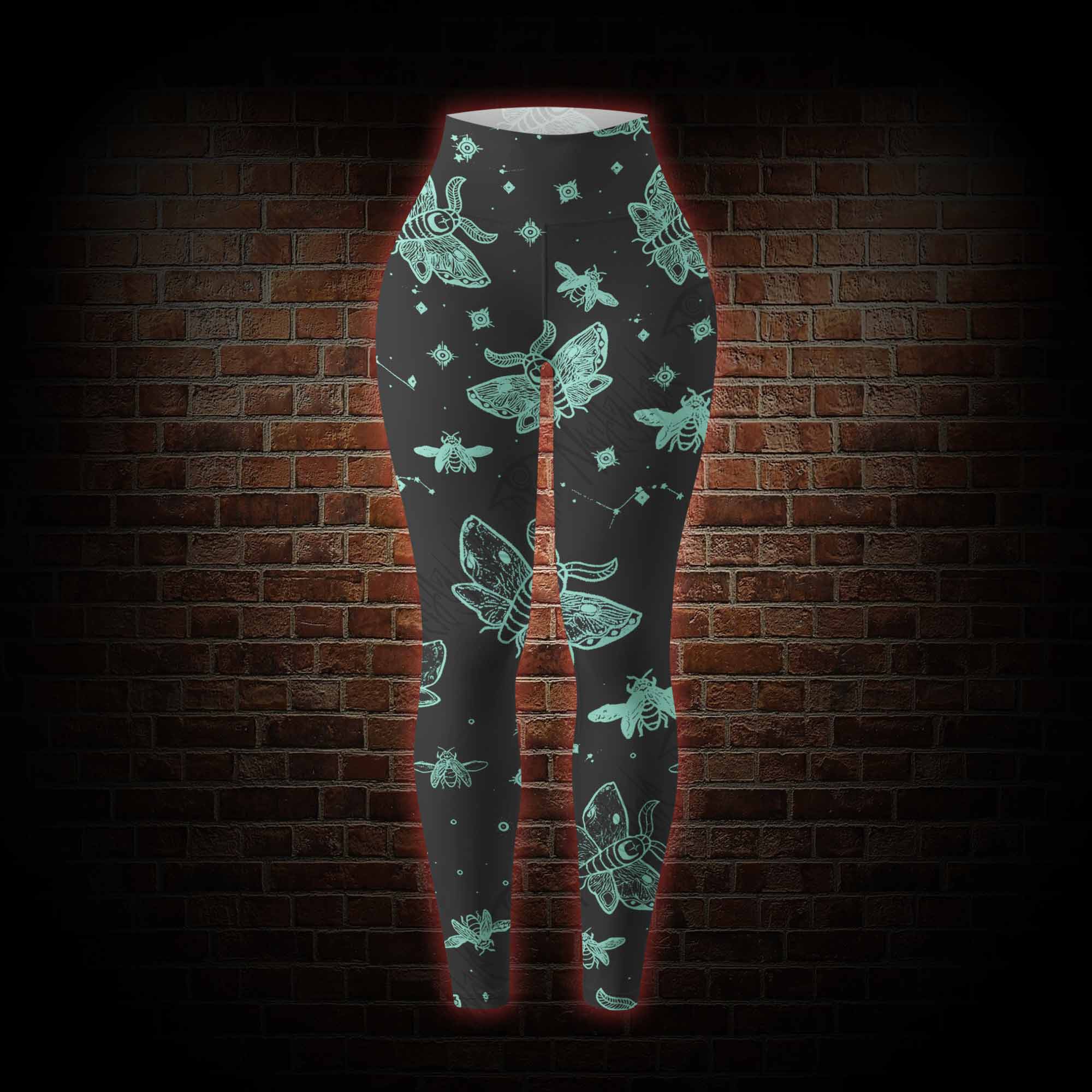 Midnight Flying Insects Women's Tight-Fitting Pants