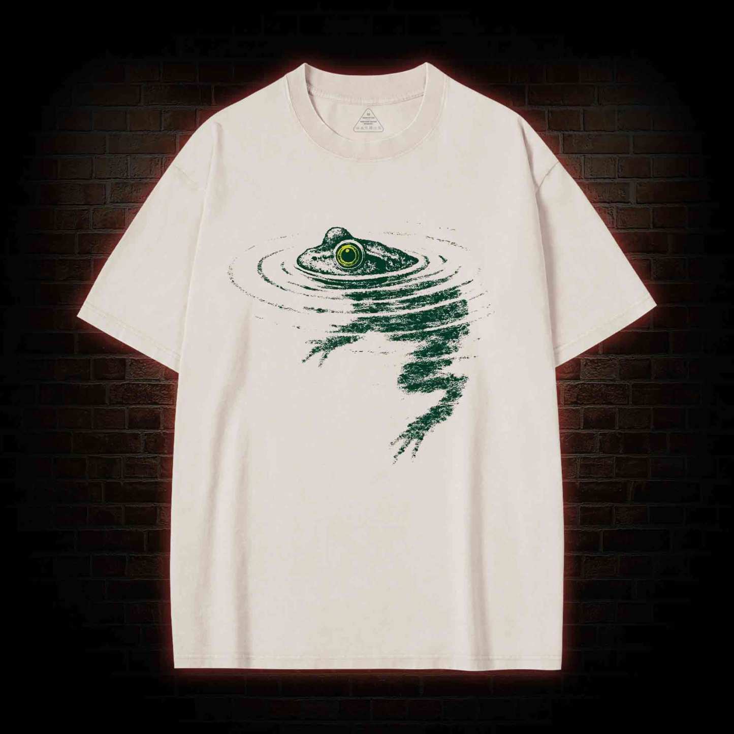 Frog Swimming Washed T-shirt