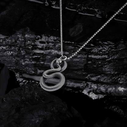 Snakes Necklace