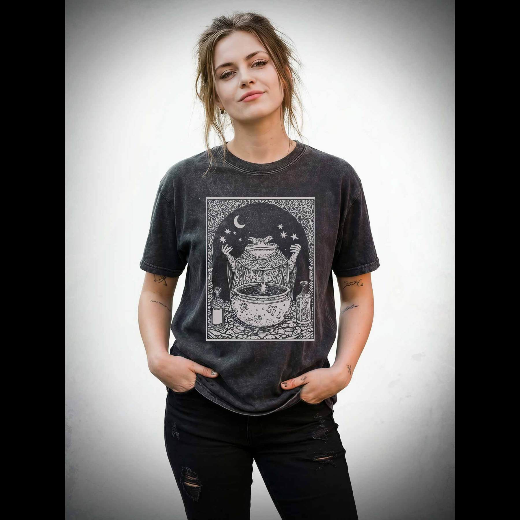 Frog Wizard Washed T-shirt