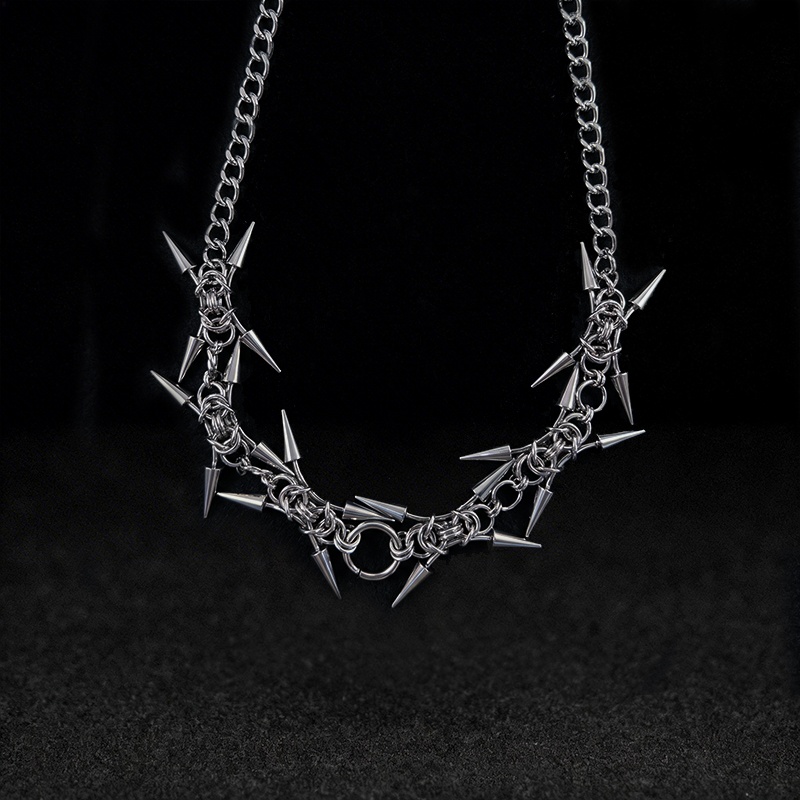 Iron Thorn Collar Necklace