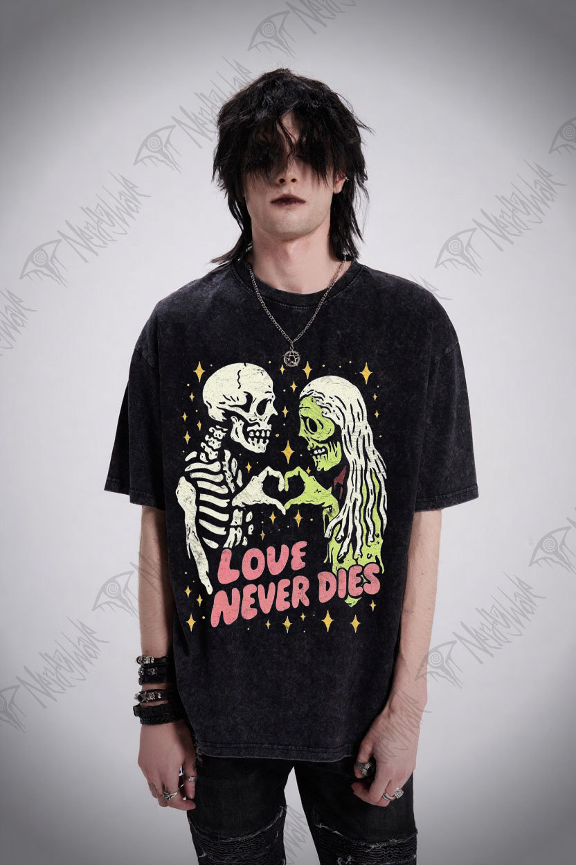 Love Never Dies Washed T-shirt