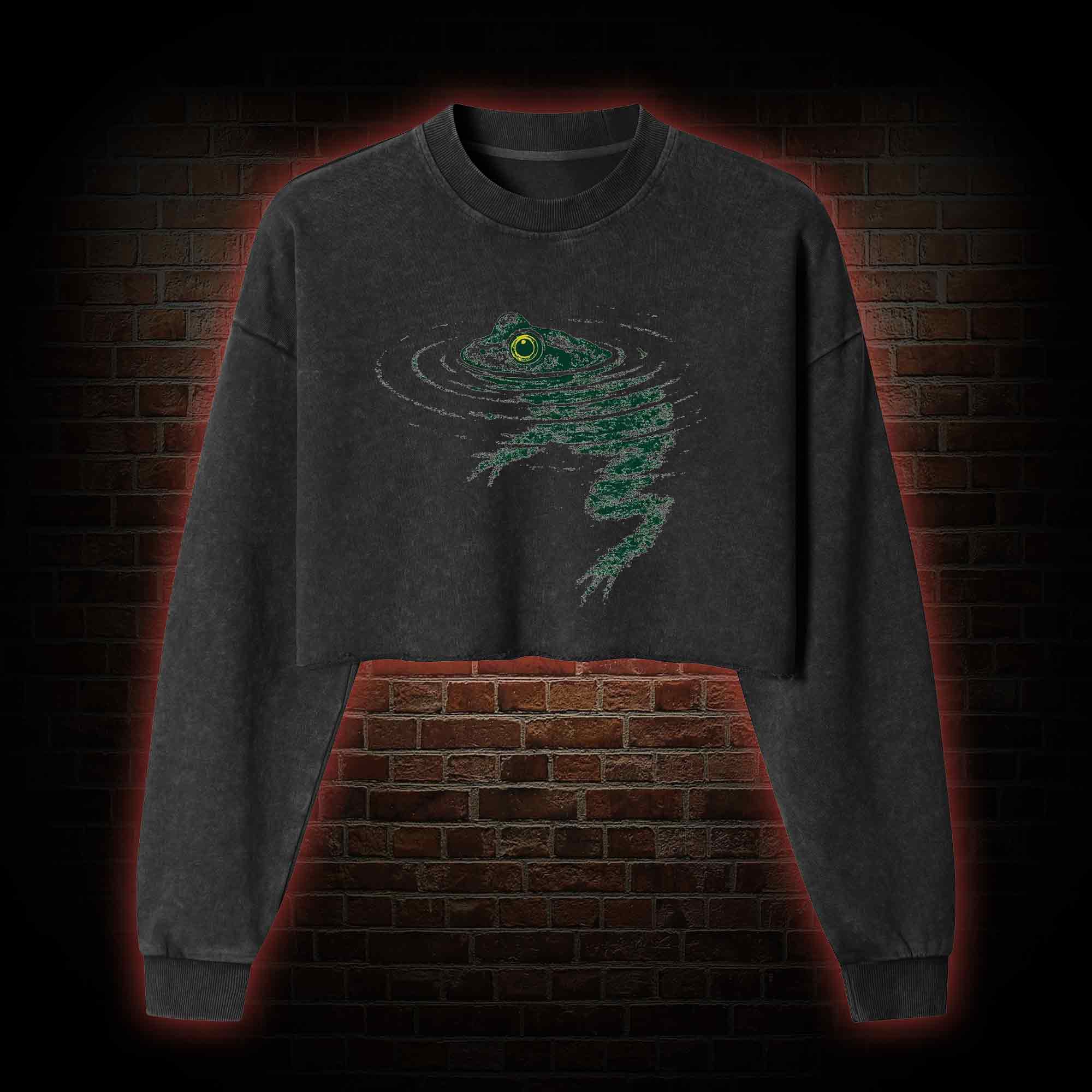 Frog Swimming Washed Cropped Sweatshirts