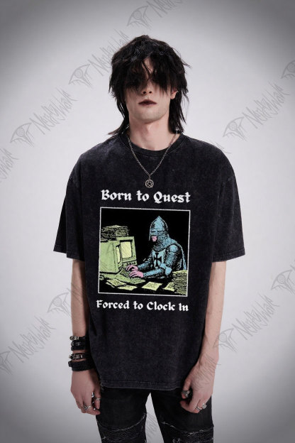 Born to Quest Washed T-shirt