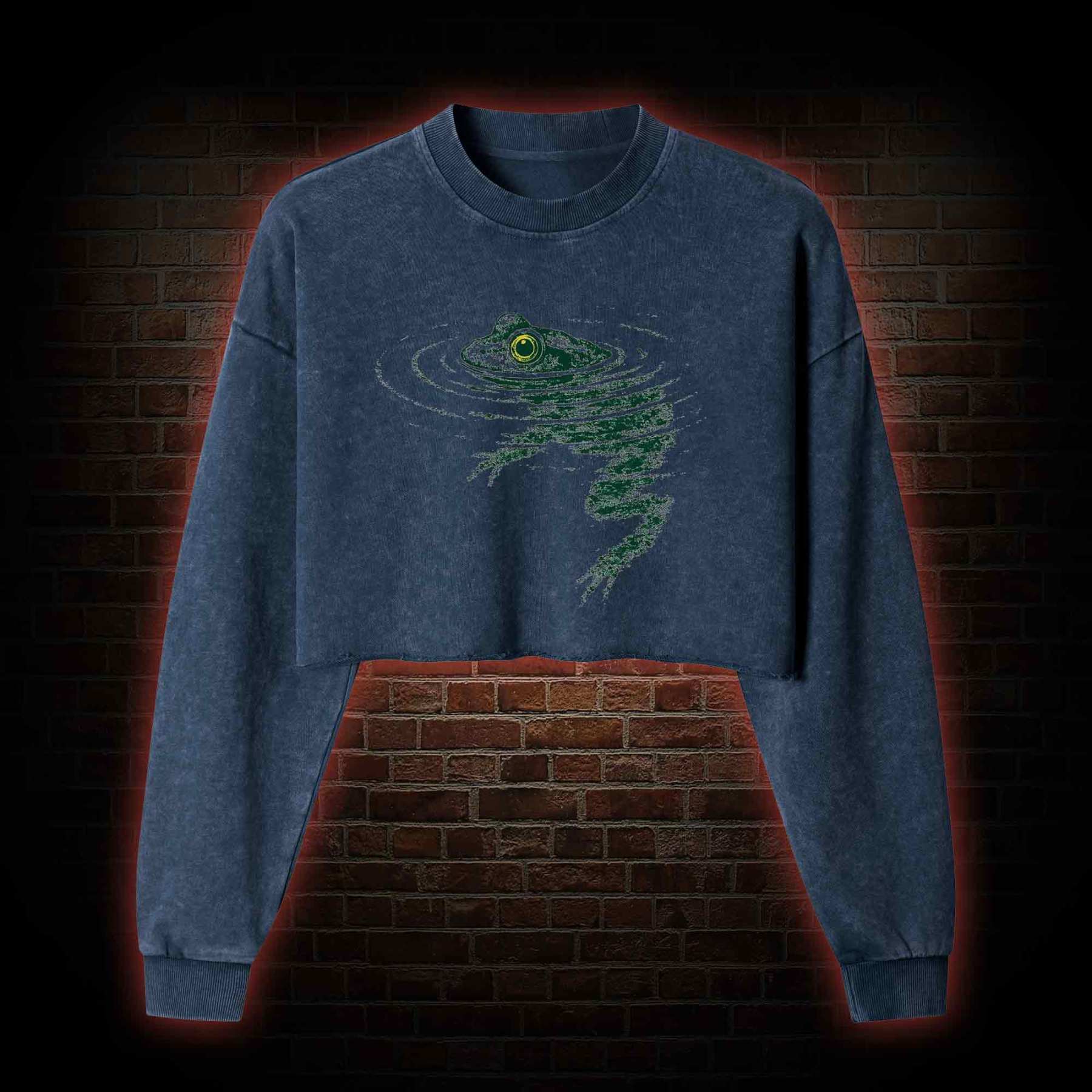 Frog Swimming Washed Cropped Sweatshirts