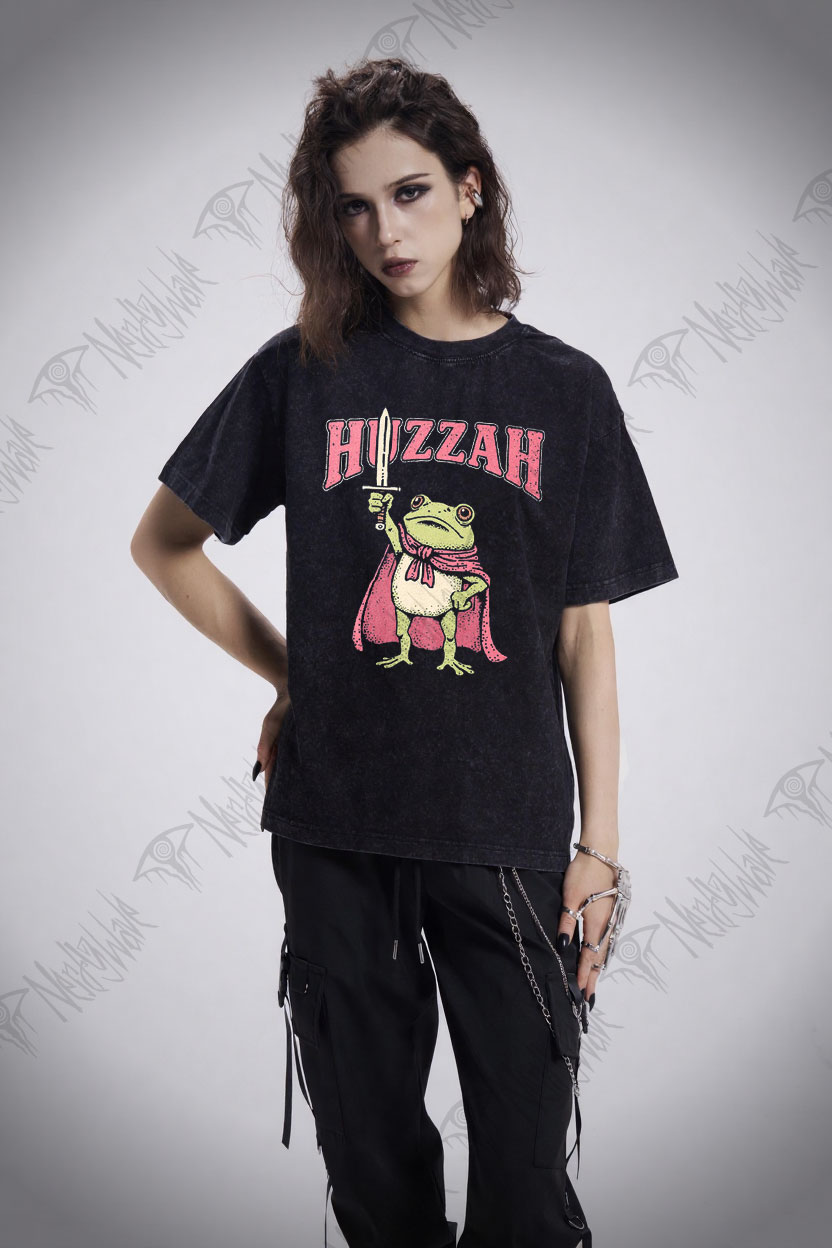Huzzah Frog with Sword Washed T-shirt
