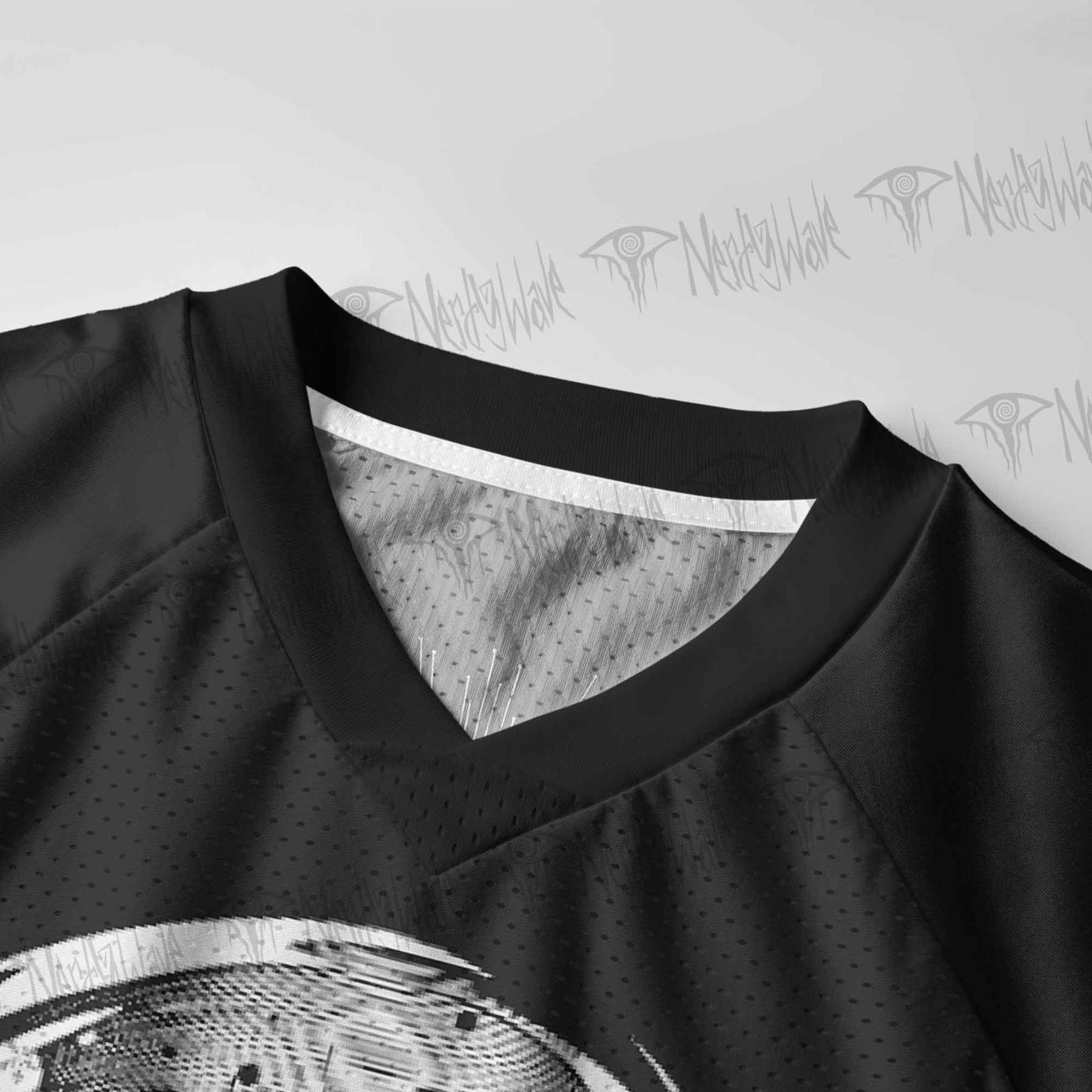 The Eye Women's Cropped Mesh Jersey