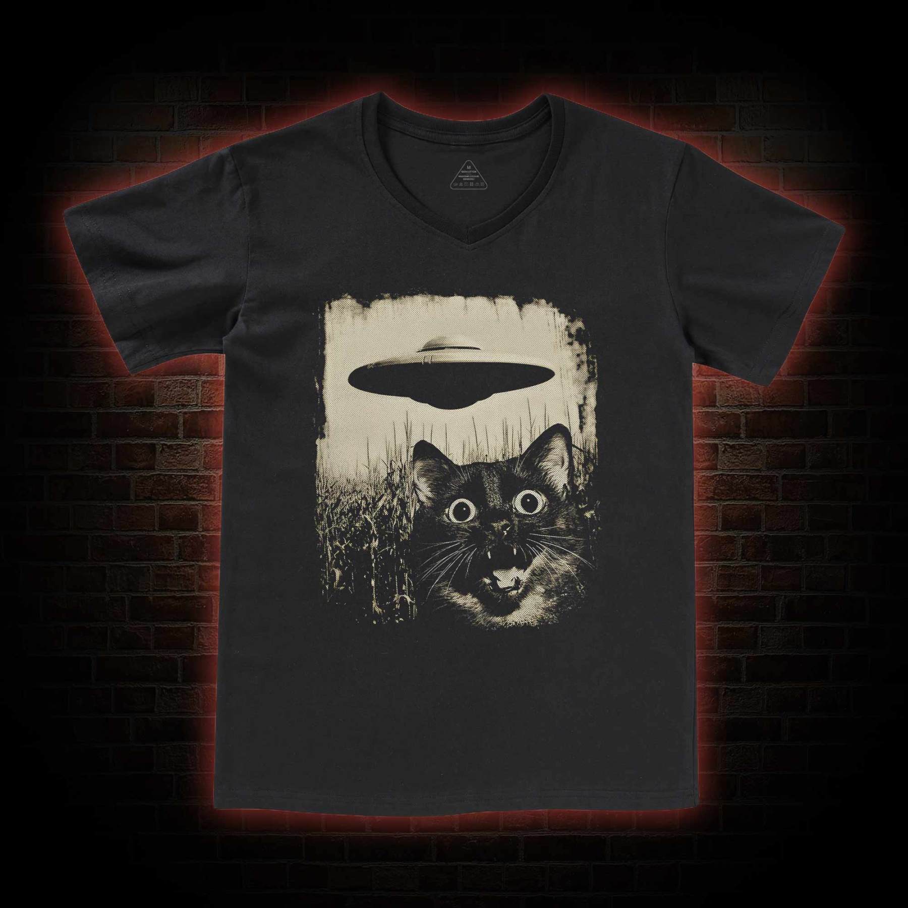 UFO & Cat   V-Neck Classic T-Shirt
