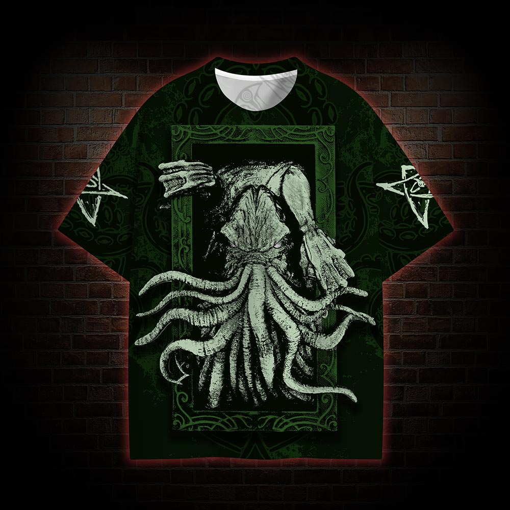 Cthulhu Mythos Graphic T-shirt