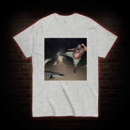 Black Guy Kick Alligator in Swamp T-shirt