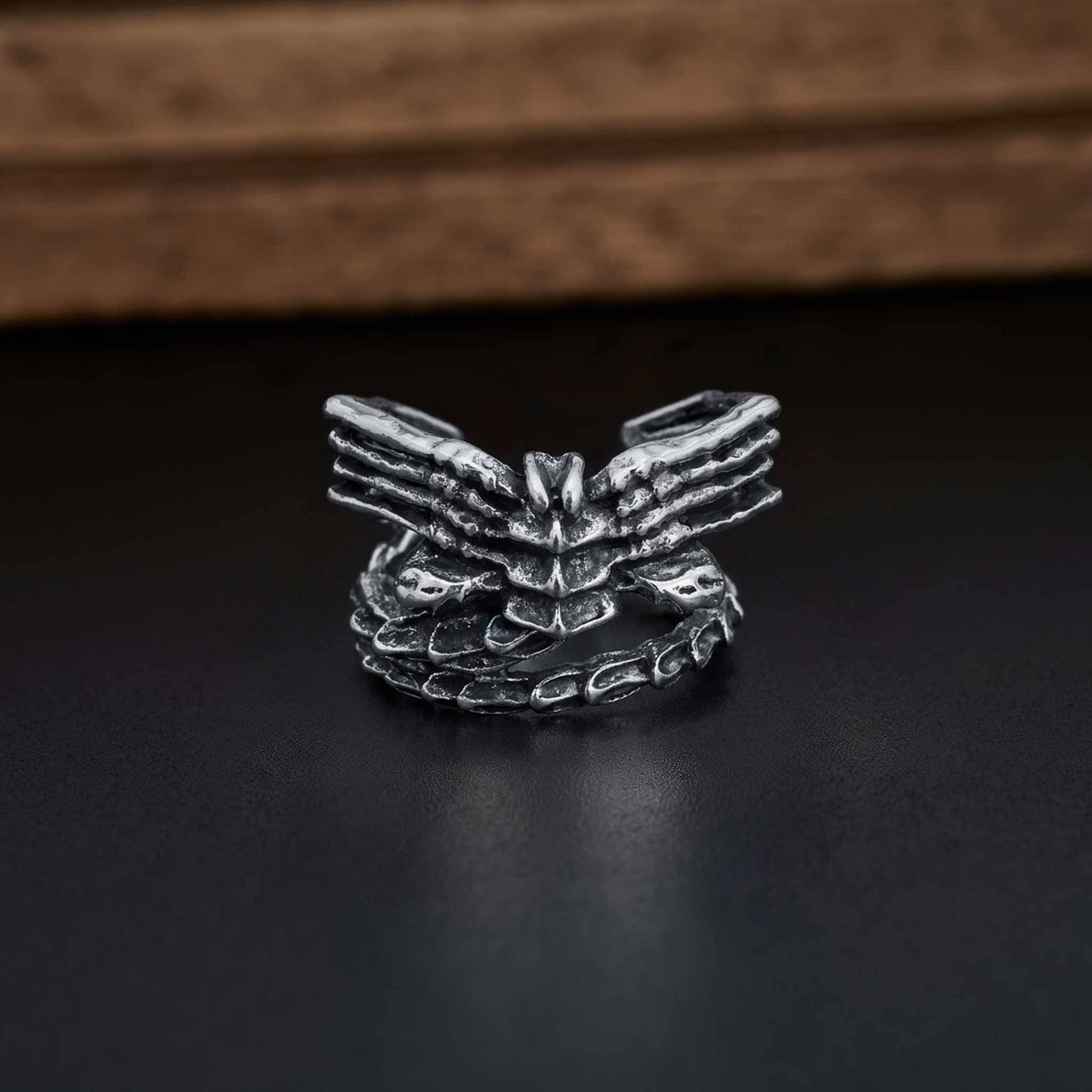 Alien Ring