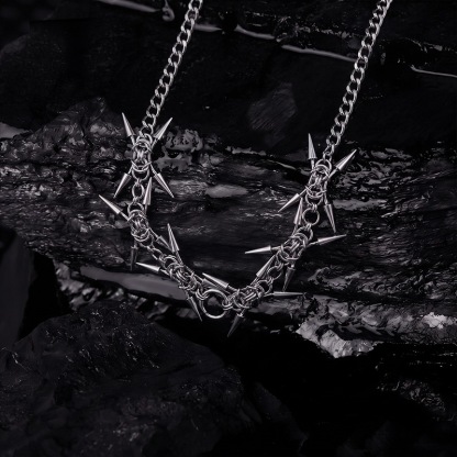 Iron Thorn Collar Necklace