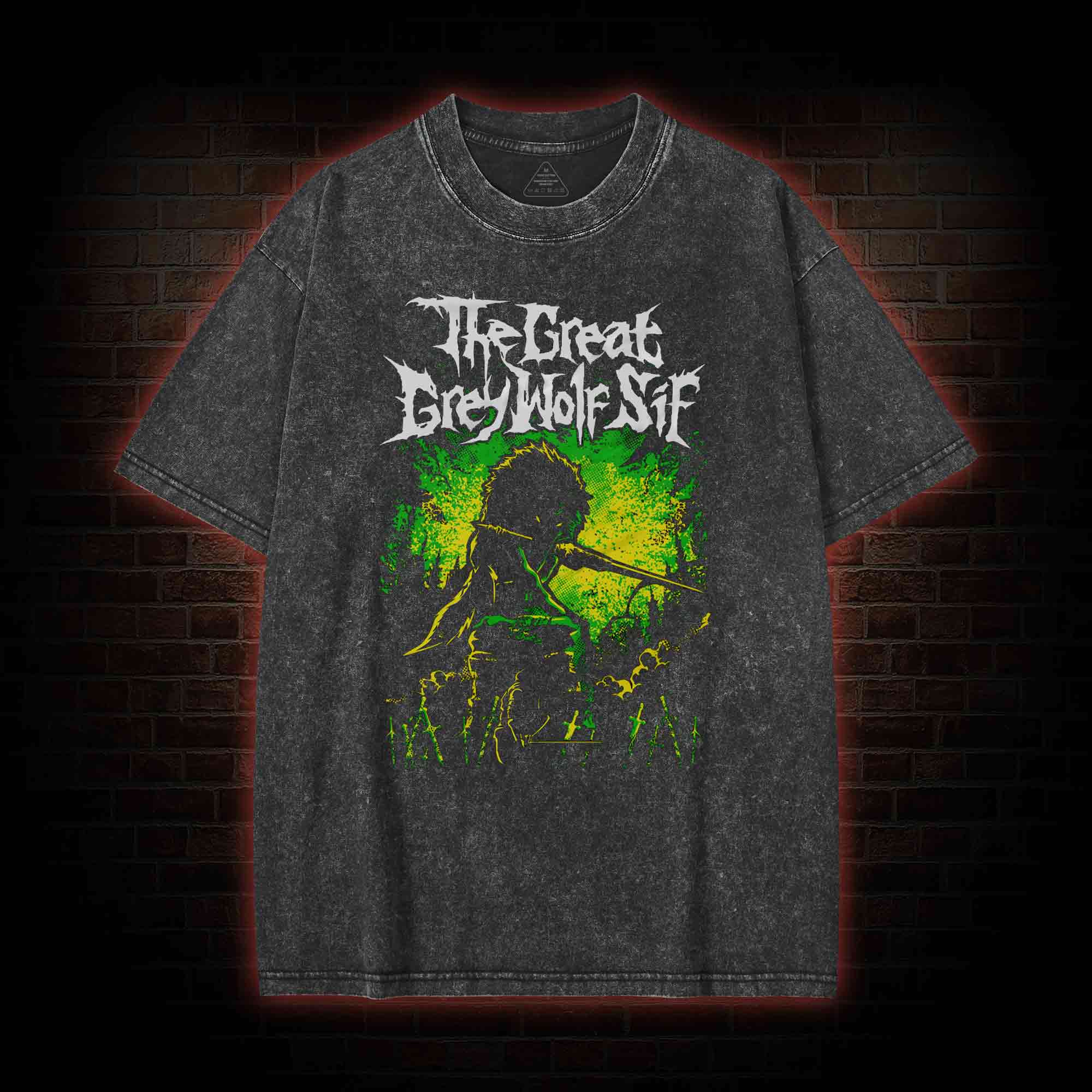 The Great Grey Wolf  Washed T-shirt