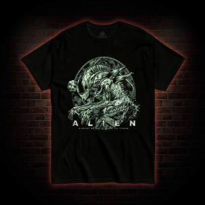 Alien Vintage Design T-shirt 