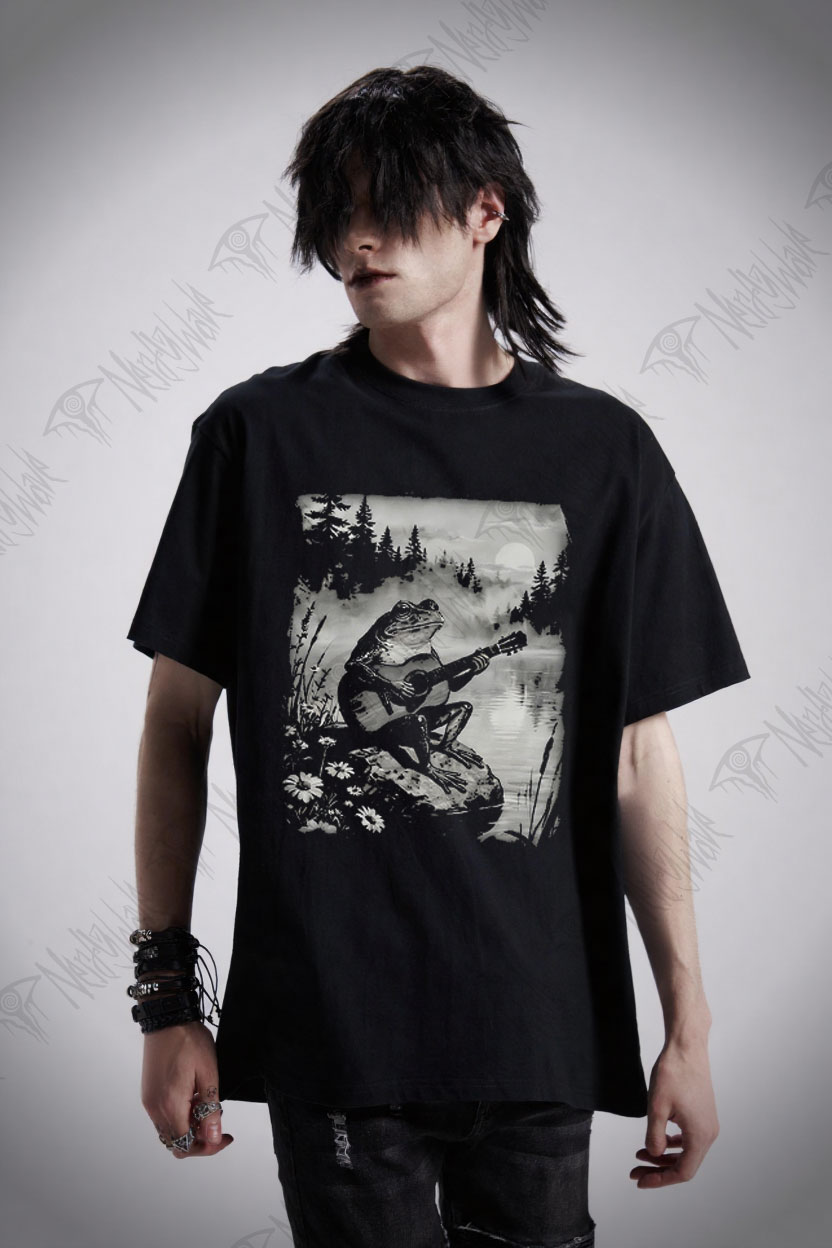 Vintage Cottagecore Frog T-shirt