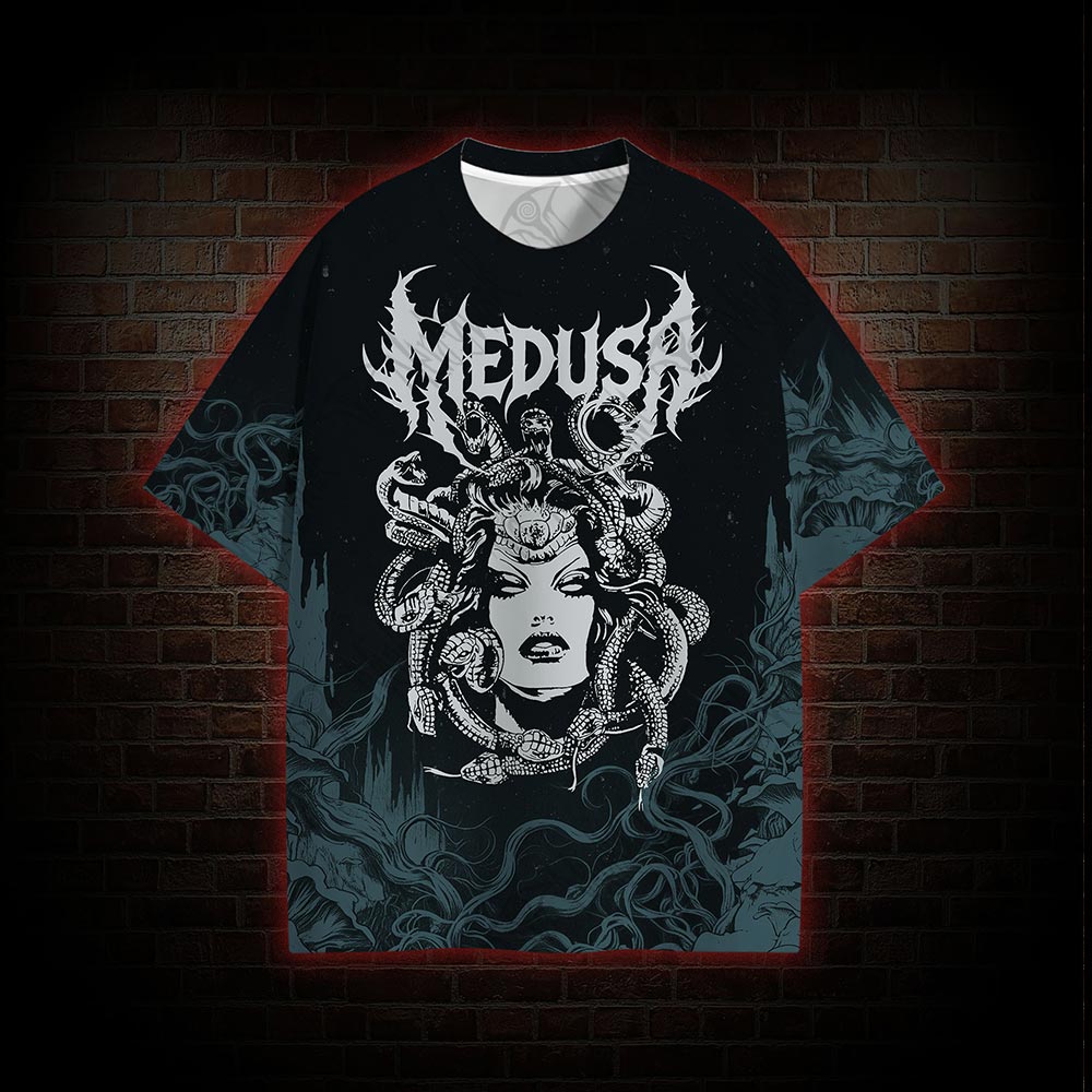 Medusa Horror Graphic T-shirt