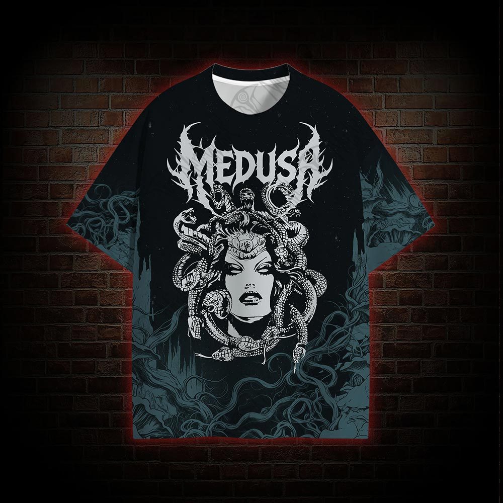 Medusa Horror Graphic T-shirt