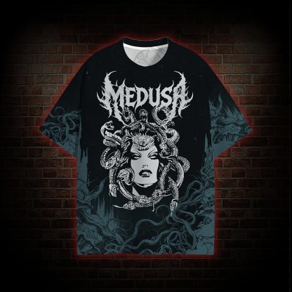 Medusa Horror Graphic T-shirt