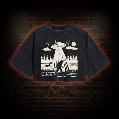 Bigfoot Sasquatch Alien UFO Loch Ness Monster Washed Cropped T-shirts