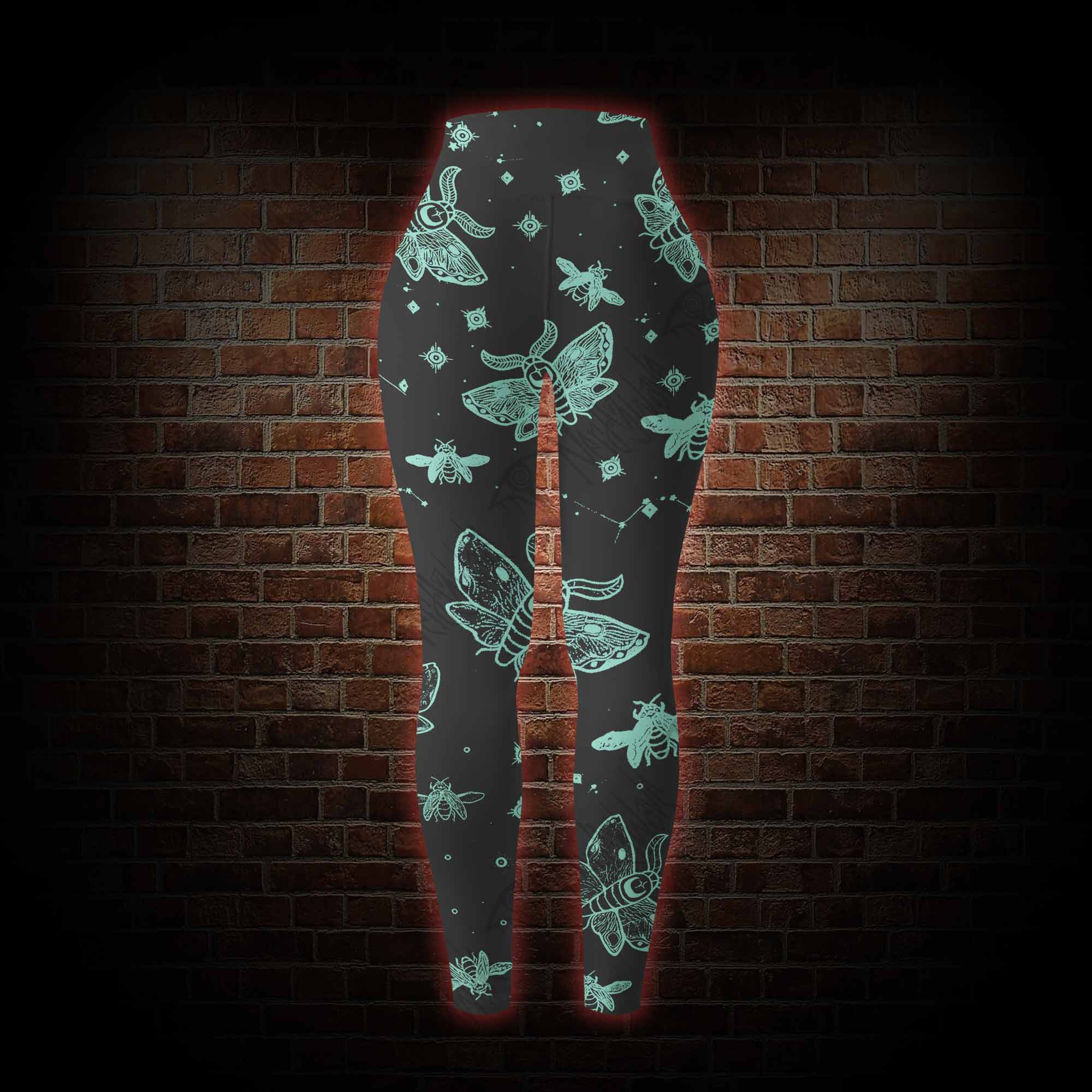 Midnight Flying Insects Women's Tight-Fitting Pants